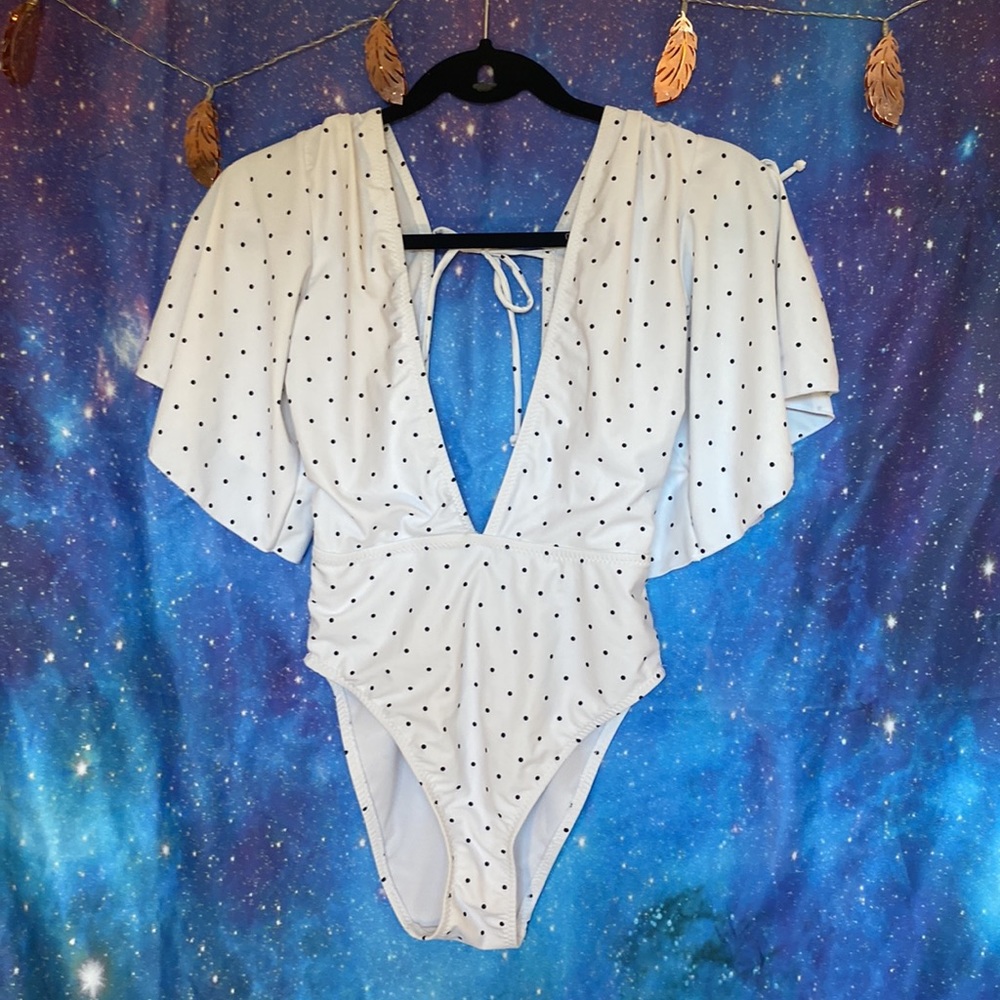 4/$50 Misguided One-Piece Black+White Polka Dot Bathing Suit •Swimsuit •Bikini•M